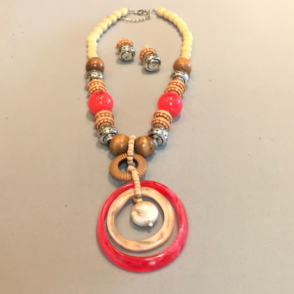 Costume Necklace/Earring SET